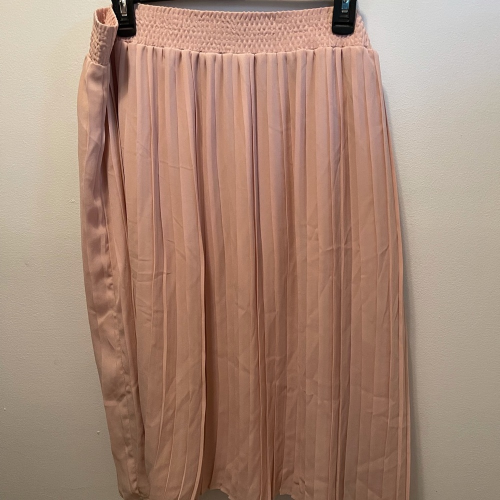 Who What Wear pink skirt. Size 1X